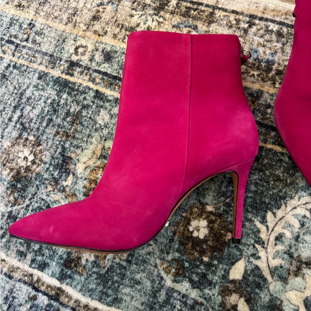 SCHUTZ Fuchsia Pointed-Toe Suede Ankle Boots Size 7.5 - Picture 7 of 11